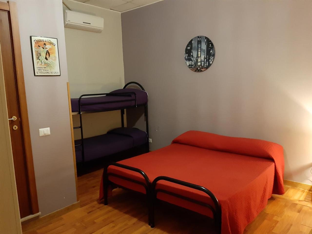 Central Station Inn Ciampino Eksteriør billede